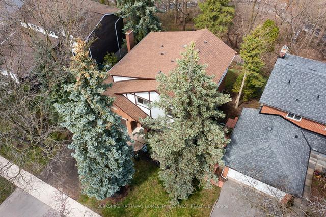 39 Francine Dr, House detached with 5 bedrooms, 4 bathrooms and 4 parking in Toronto ON | Image 30