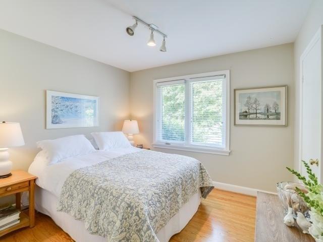94 Gwendolen Cres, House detached with 3 bedrooms, 3 bathrooms and 8 parking in Toronto ON | Image 8