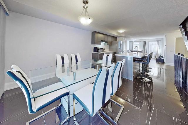 104 - 2500 Hill Rise Crt, Townhouse with 2 bedrooms, 3 bathrooms and 1 parking in Oshawa ON | Image 2