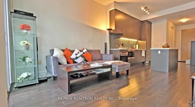 734 - 39 Queens Quay E, Condo with 1 bedrooms, 1 bathrooms and 1 parking in Toronto ON | Image 24