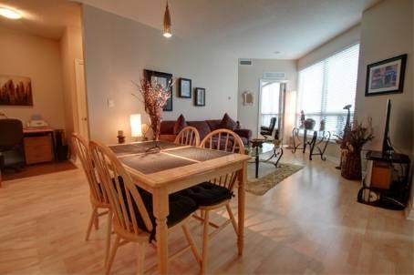 2103 - 300 Bloor St, Condo with 2 bedrooms, 2 bathrooms and 1 parking in Toronto ON | Image 2