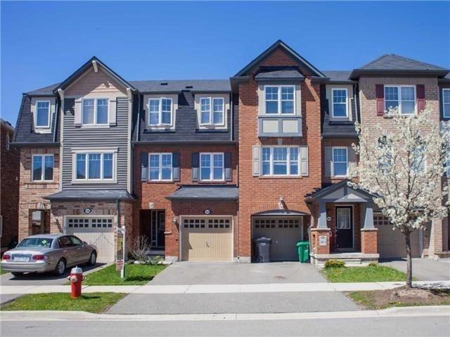 104 Lathbury St, House attached with 3 bedrooms, 3 bathrooms and 1 parking in Brampton ON | Image 1