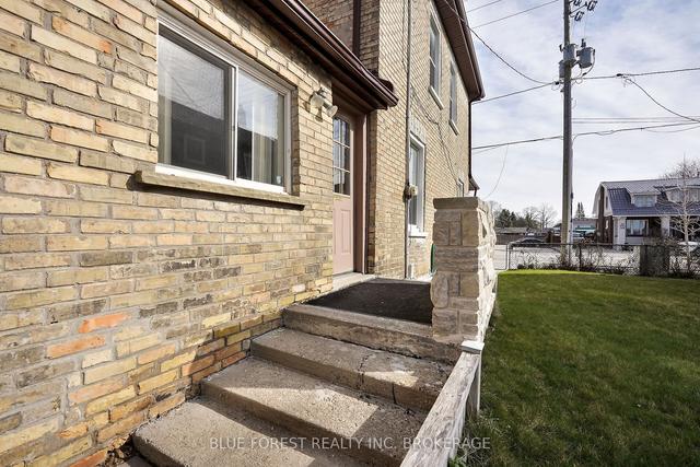 74 Caradoc St N, House semidetached with 4 bedrooms, 1 bathrooms and 3 parking in Strathroy Caradoc ON | Image 10