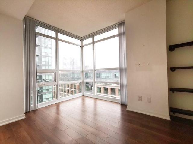 1017 - 68 Abell St, Condo with 2 bedrooms, 2 bathrooms and 1 parking in Toronto ON | Image 7