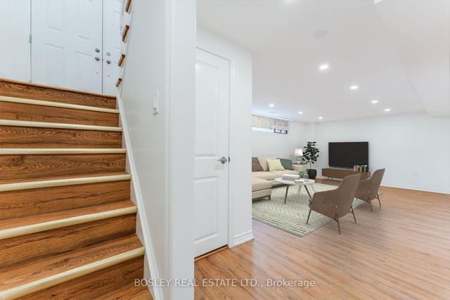 47 Tinder Cres, House detached with 3 bedrooms, 2 bathrooms and 5 parking in Toronto ON | Image 13