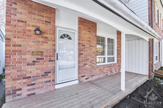 115 Mcclellan Road, Home with 3 bedrooms, 3 bathrooms and 3 parking in Ottawa ON | Image 2