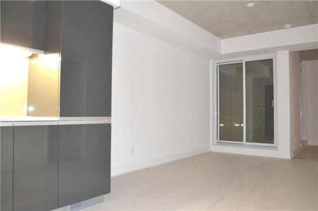 415 - 20 Gladstone Ave, Condo with 2 bedrooms, 1 bathrooms and 1 parking in Toronto ON | Image 1