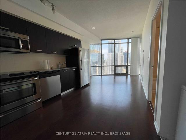 2909 - 832 Bay St, Condo with 1 bedrooms, 1 bathrooms and 0 parking in Toronto ON | Image 5