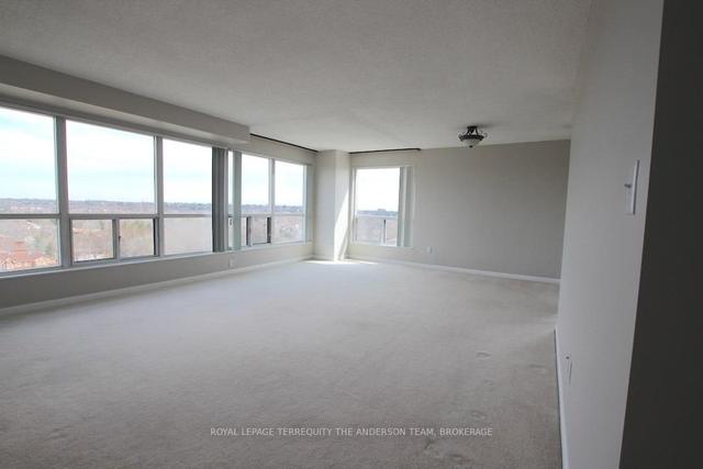 903 - 712 Rossland Rd E, Condo with 2 bedrooms, 2 bathrooms and 1 parking in Whitby ON | Image 2