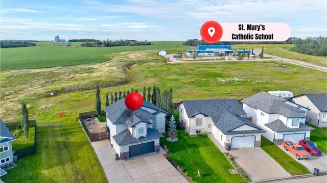 10212 93 Avenue, House detached with 5 bedrooms, 3 bathrooms and 6 parking in Sexsmith AB | Image 46