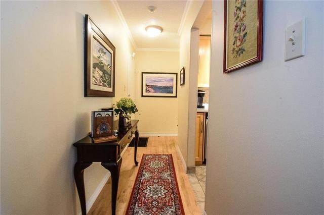 310 - 4209 Hixon Street, Condo with 2 bedrooms, 1 bathrooms and 1 parking in Lincoln ON | Image 2