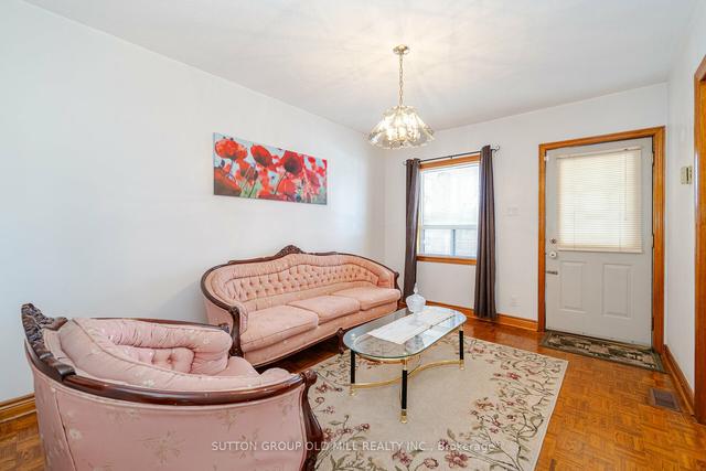 36a Florence Cres, House detached with 3 bedrooms, 3 bathrooms and 2 parking in Toronto ON | Image 23