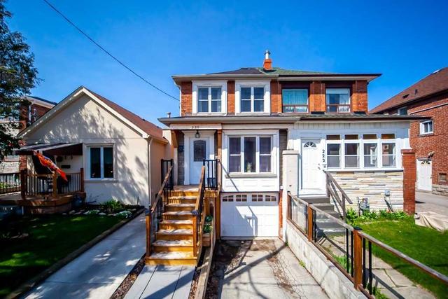 220 Nairn Ave, House semidetached with 3 bedrooms, 2 bathrooms and 2 parking in Toronto ON | Image 22