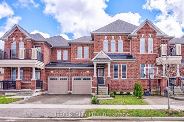 3 Walter English Dr, House attached with 3 bedrooms, 3 bathrooms and 2 parking in East Gwillimbury ON | Image 1