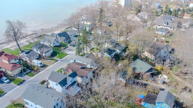 3766 Crystal Beach Dr, House detached with 4 bedrooms, 3 bathrooms and 1 parking in Fort Erie ON | Image 11