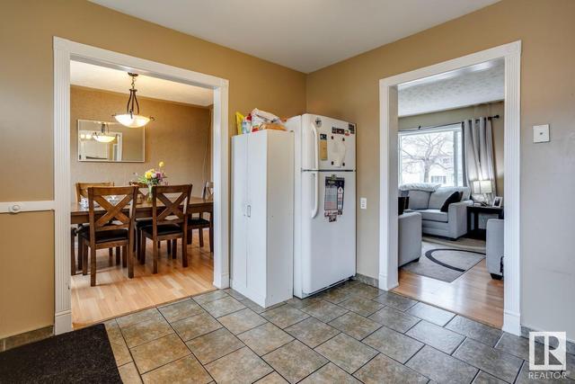 13304 89a St Nw Nw, House attached with 3 bedrooms, 1 bathrooms and null parking in Edmonton AB | Image 16
