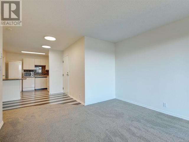610 - 1630 Quadra St, Condo with 1 bedrooms, 1 bathrooms and null parking in Victoria BC | Image 9