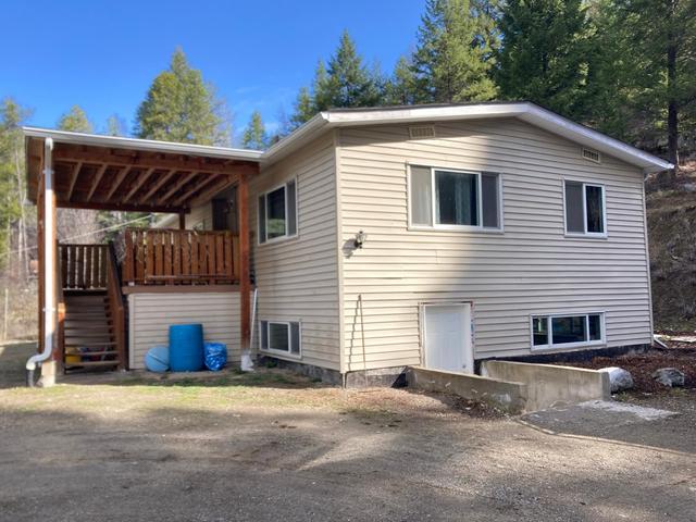 698 Strathmore Avenue, House detached with 3 bedrooms, 3 bathrooms and null parking in Greenwood BC | Image 3
