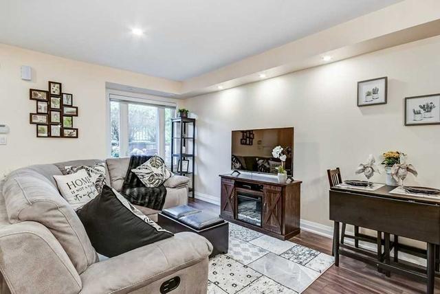 105 - 320 John St, Townhouse with 2 bedrooms, 2 bathrooms and 1 parking in Markham ON | Image 3