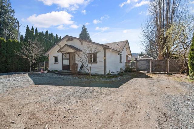 46574 Chilliwack Lake Road, House detached with 3 bedrooms, 2 bathrooms and null parking in Fraser Valley E BC | Image 1