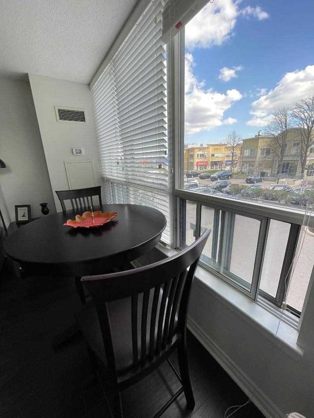 214 - 50 Disera Dr, Condo with 2 bedrooms, 2 bathrooms and 1 parking in Vaughan ON | Image 12