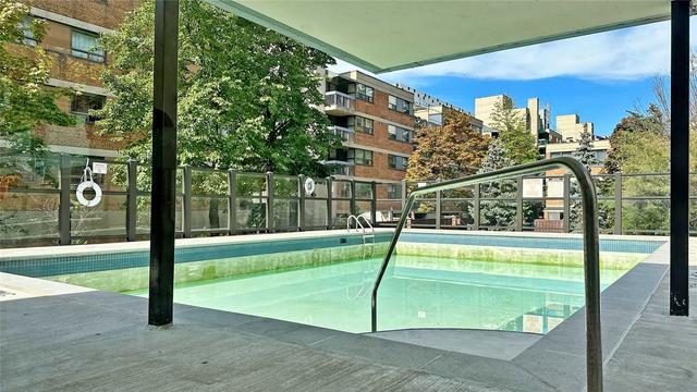 823 - 89 Mccaul St, Condo with 1 bedrooms, 1 bathrooms and 0 parking in Toronto ON | Image 17