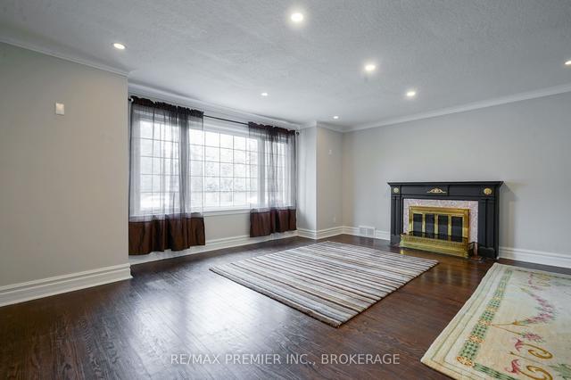 2420 Bayview Ave, House detached with 3 bedrooms, 4 bathrooms and 8 parking in Toronto ON | Image 30