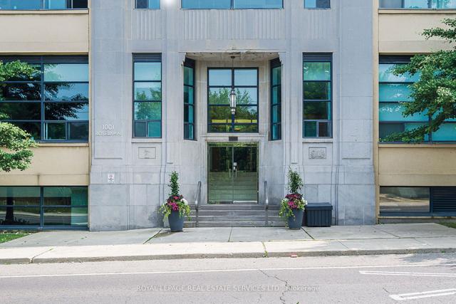 430 - 1001 Roselawn Ave, Condo with 2 bedrooms, 2 bathrooms and 1 parking in Toronto ON | Image 12