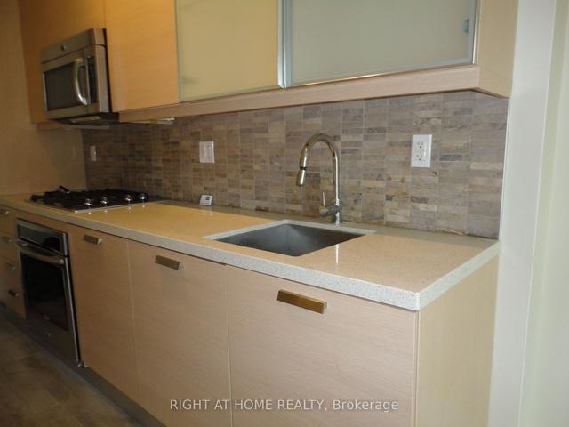 217 - 66 Kippendavie Ave, Condo with 1 bedrooms, 1 bathrooms and 1 parking in Toronto ON | Image 4