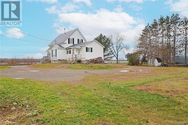 1071 Route 105, House detached with 4 bedrooms, 1 bathrooms and null parking in Maugerville NB | Image 38