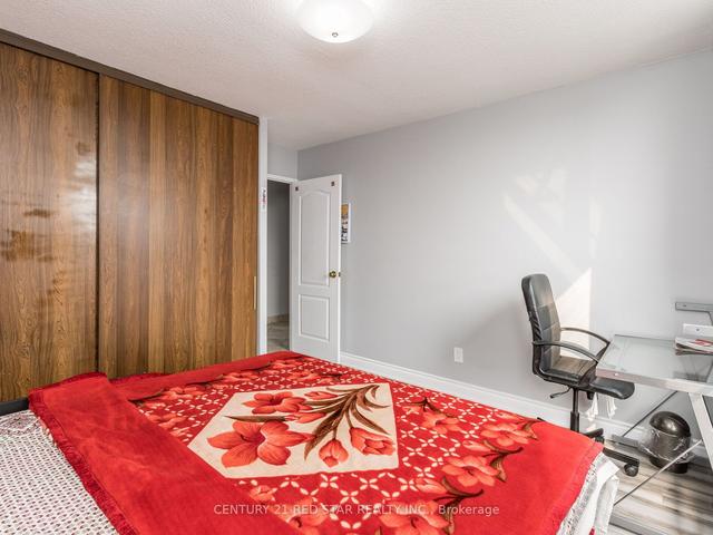 1008 - 15 Kensington Rd, Condo with 3 bedrooms, 2 bathrooms and 1 parking in Brampton ON | Image 16