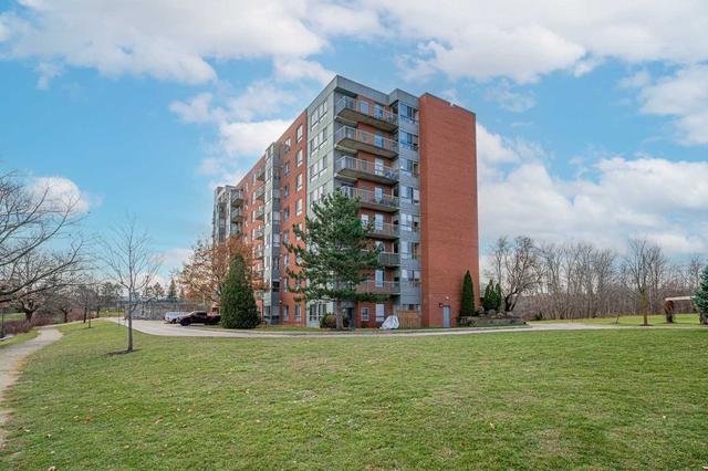 511 - 30 Blue Springs Dr, Condo with 2 bedrooms, 2 bathrooms and 1 parking in Waterloo ON | Image 24