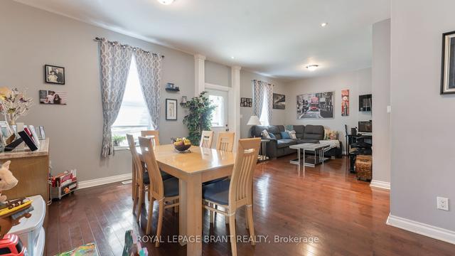17 Terrace Hill St, House detached with 3 bedrooms, 4 bathrooms and 4 parking in Brantford ON | Image 2