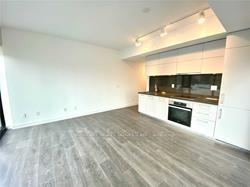 802 - 188 Cumberland St, Condo with 1 bedrooms, 1 bathrooms and 0 parking in Toronto ON | Image 4