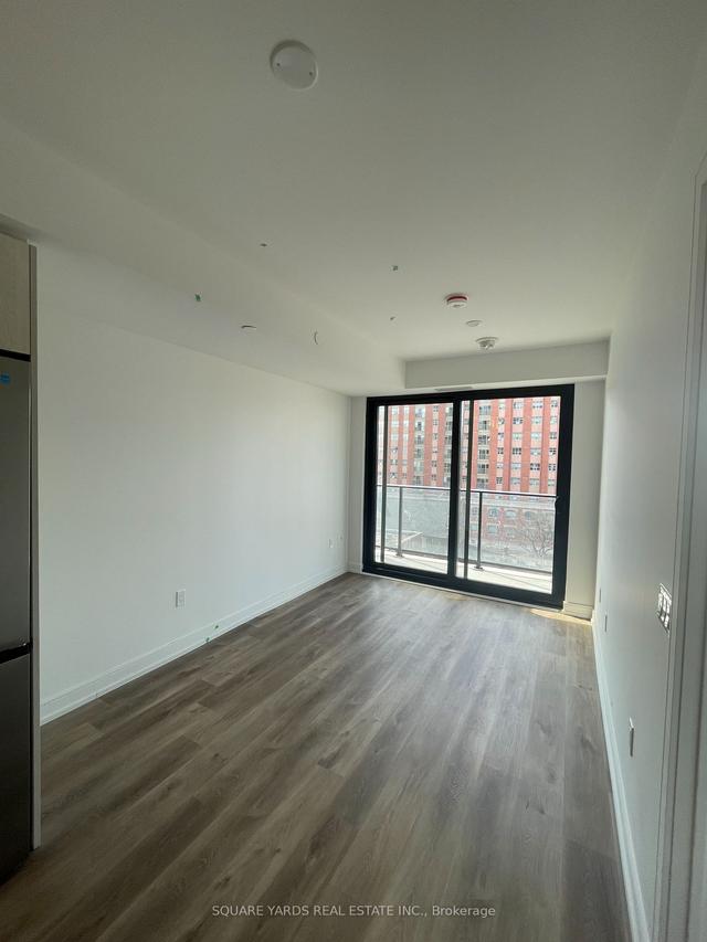 708 - 1 Jarvis St, Condo with 1 bedrooms, 2 bathrooms and 0 parking in Hamilton ON | Image 2