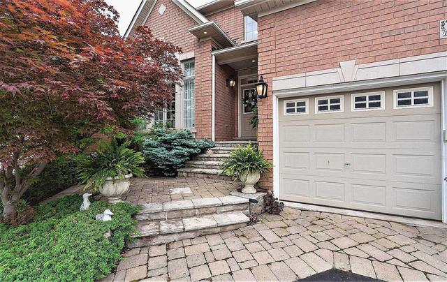 2360 Presquile Dr, House detached with 4 bedrooms, 4 bathrooms and 4 parking in Oakville ON | Image 12