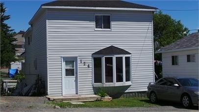 124 Pollock St, House detached with 5 bedrooms, 3 bathrooms and 3 parking in Kirkland Lake ON | Image 1