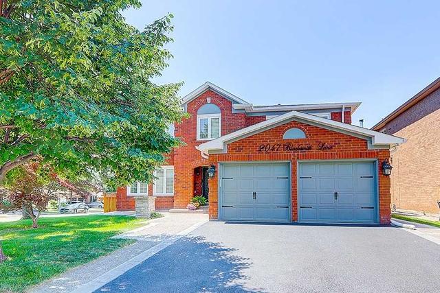 2047 Blacksmith Lane, House detached with 5 bedrooms, 4 bathrooms and 4 parking in Oakville ON | Card Image