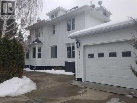 1276 5 Avenue S, House detached with 6 bedrooms, 5 bathrooms and 5 parking in Lethbridge AB | Card Image