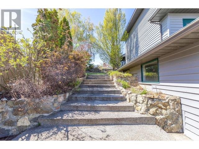 125 Sumac Ridge Drive, House detached with 4 bedrooms, 3 bathrooms and 2 parking in Summerland BC | Image 44