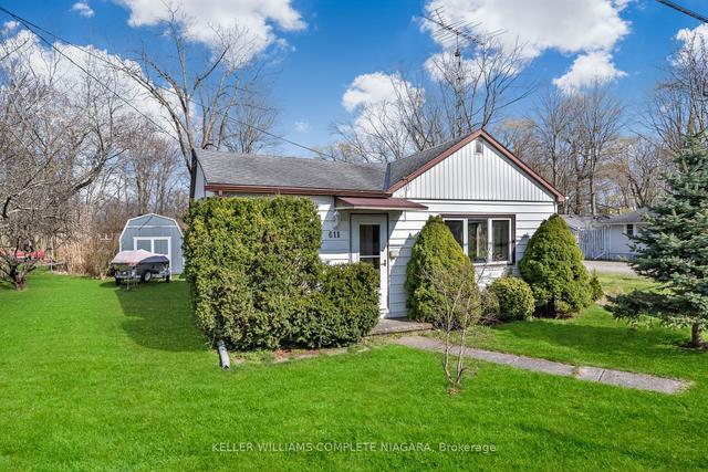 611 Silver Bay Rd, House detached with 2 bedrooms, 1 bathrooms and 2 parking in Port Colborne ON | Image 1