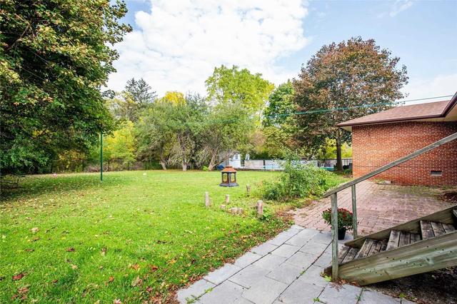 upper - 18 Poplar Dr, House detached with 3 bedrooms, 2 bathrooms and 4 parking in Richmond Hill ON | Image 15