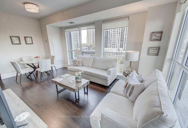 736 - 120 Harrison Garden Blvd, Condo with 2 bedrooms, 2 bathrooms and 1 parking in Toronto ON | Image 3