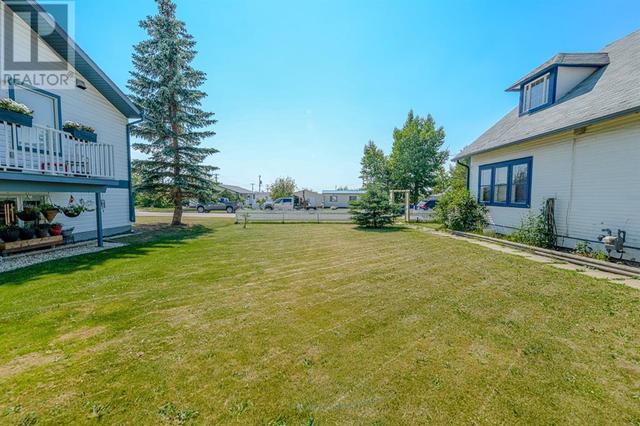 1008 3rd Avenue, House detached with 3 bedrooms, 1 bathrooms and 4 parking in Beaverlodge AB | Image 36