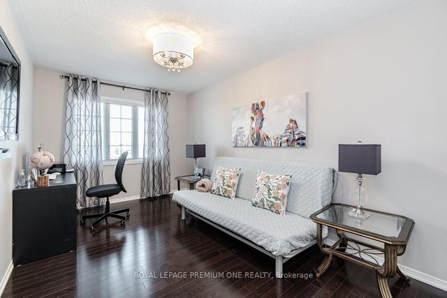 120 Keystar Crt, House attached with 3 bedrooms, 3 bathrooms and 3 parking in Vaughan ON | Image 14