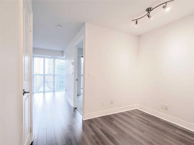 1201 - 28 Ted Rogers Way, Condo with 1 bedrooms, 1 bathrooms and 0 parking in Toronto ON | Image 9