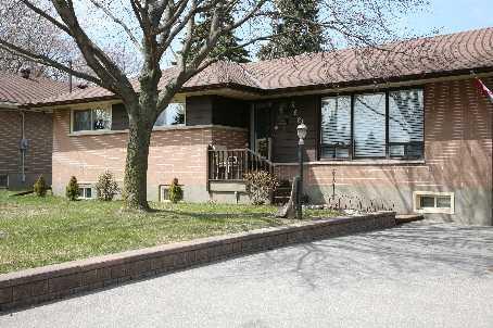 362 Rossland Rd, House detached with 3 bedrooms, 2 bathrooms and 4 parking in Oshawa ON | Image 1