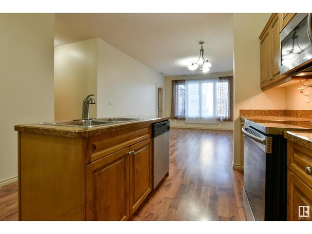 104 - 9820 165 St Nw, Condo with 2 bedrooms, 2 bathrooms and 1 parking in Edmonton AB | Image 5