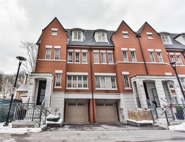 Th1 - 379 Madison Ave, Townhouse with 3 bedrooms, 3 bathrooms and 1 parking in Toronto ON | Image 1
