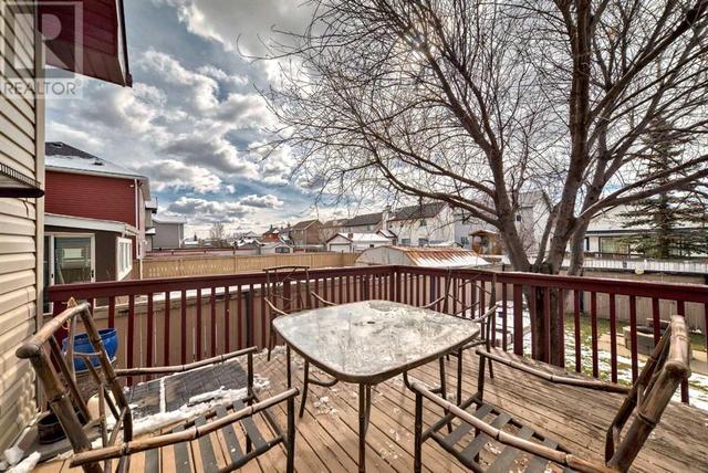 4 Martha's Meadow Place Ne, House detached with 4 bedrooms, 2 bathrooms and 2 parking in Calgary AB | Image 18
